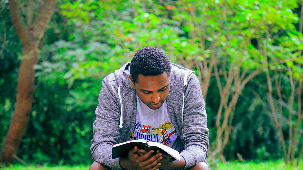 Conectando con la Palabra de Dios en un mundo ajetreado