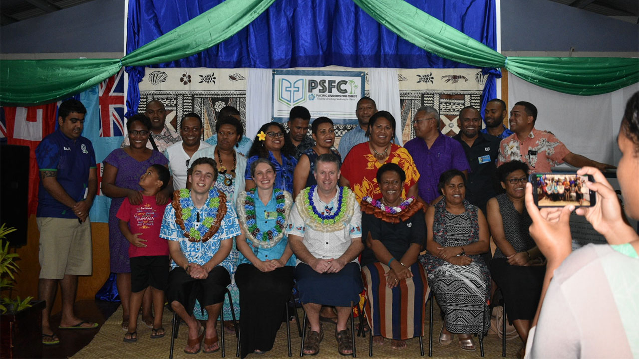 Cómo un estudiante de TSCF Nueva Zelanda sirve a PSFC Fiji