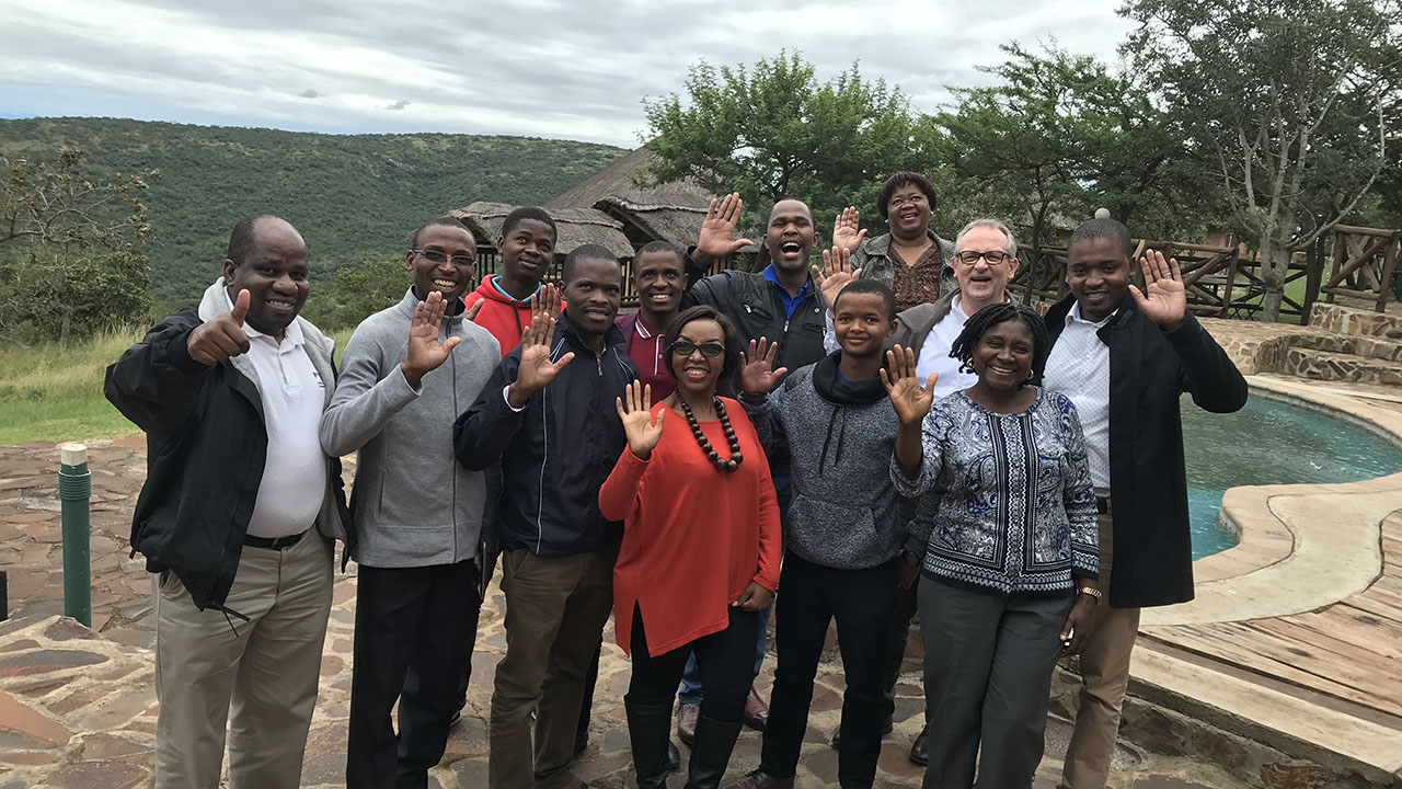 L’IFES soutient le nouveau conseil d&rsquo;administration du mouvement national