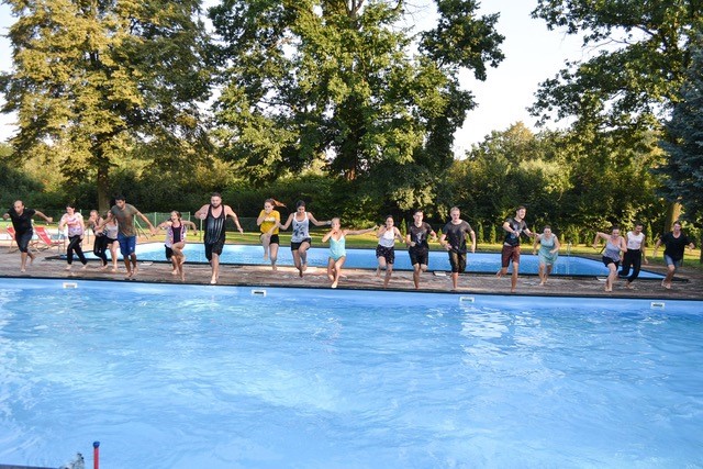 Des jeunes leaders grandissent ensemble