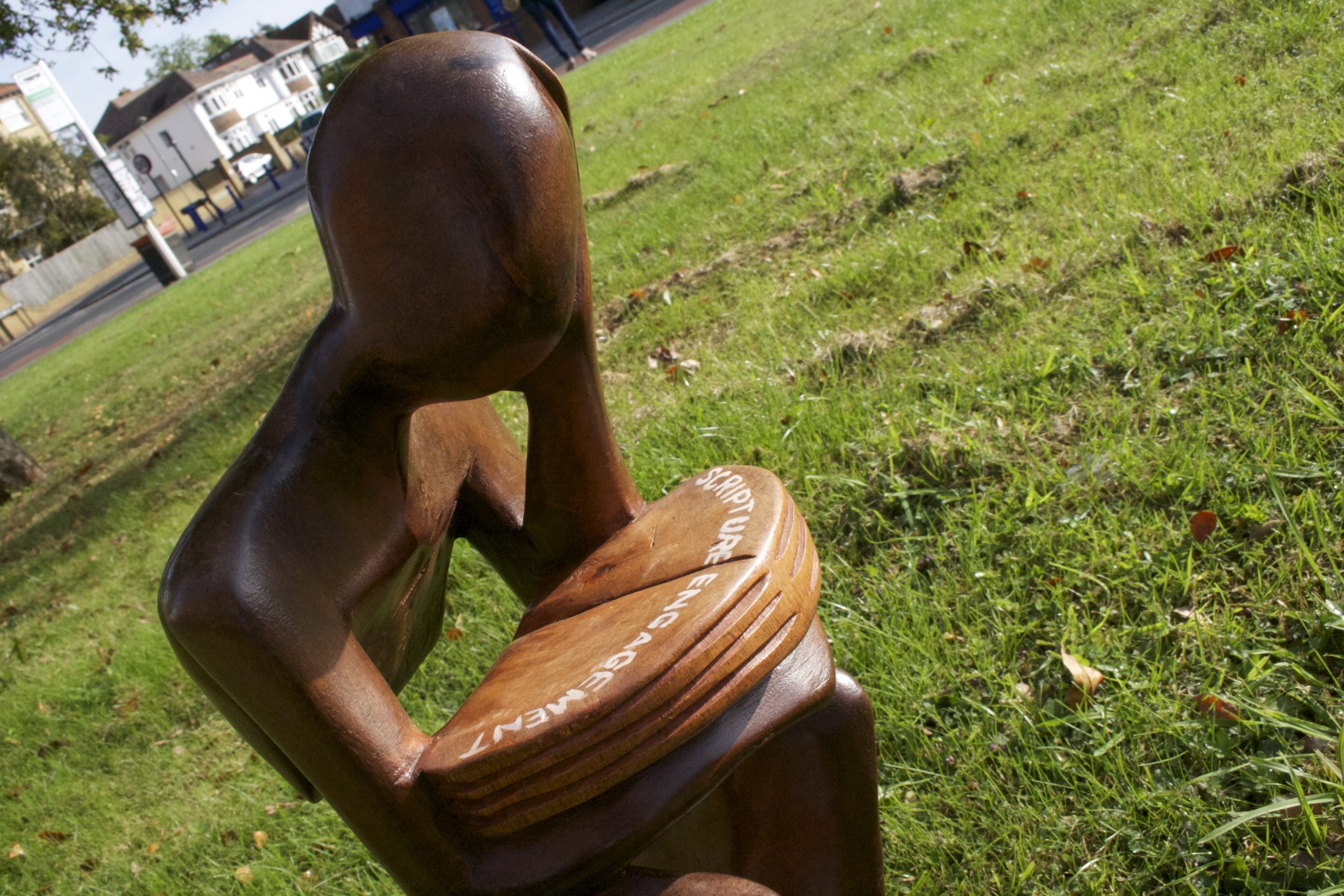 Poder, Poesía y Personas