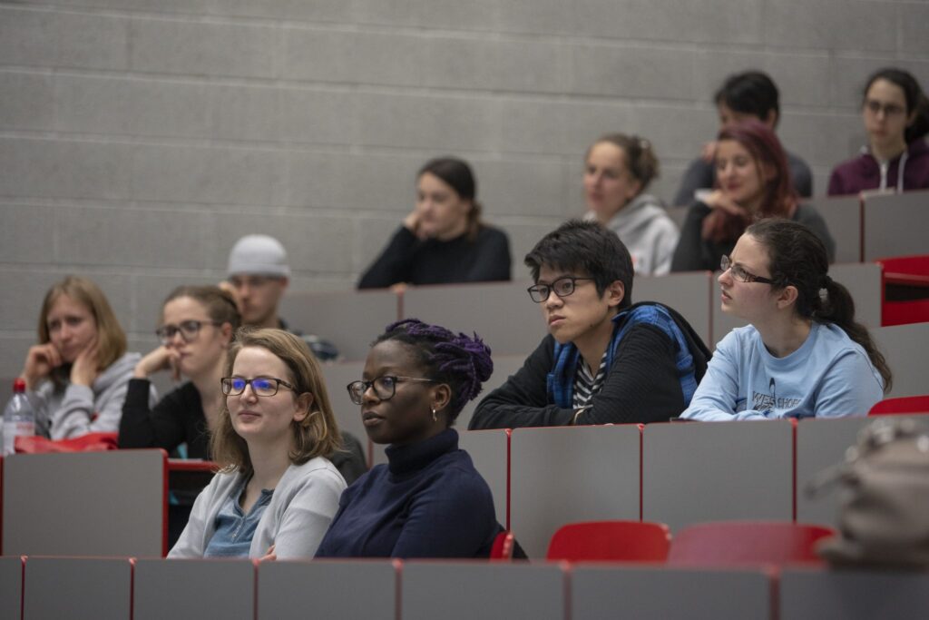 university, students, student ministy, classroom, lecture, IFES